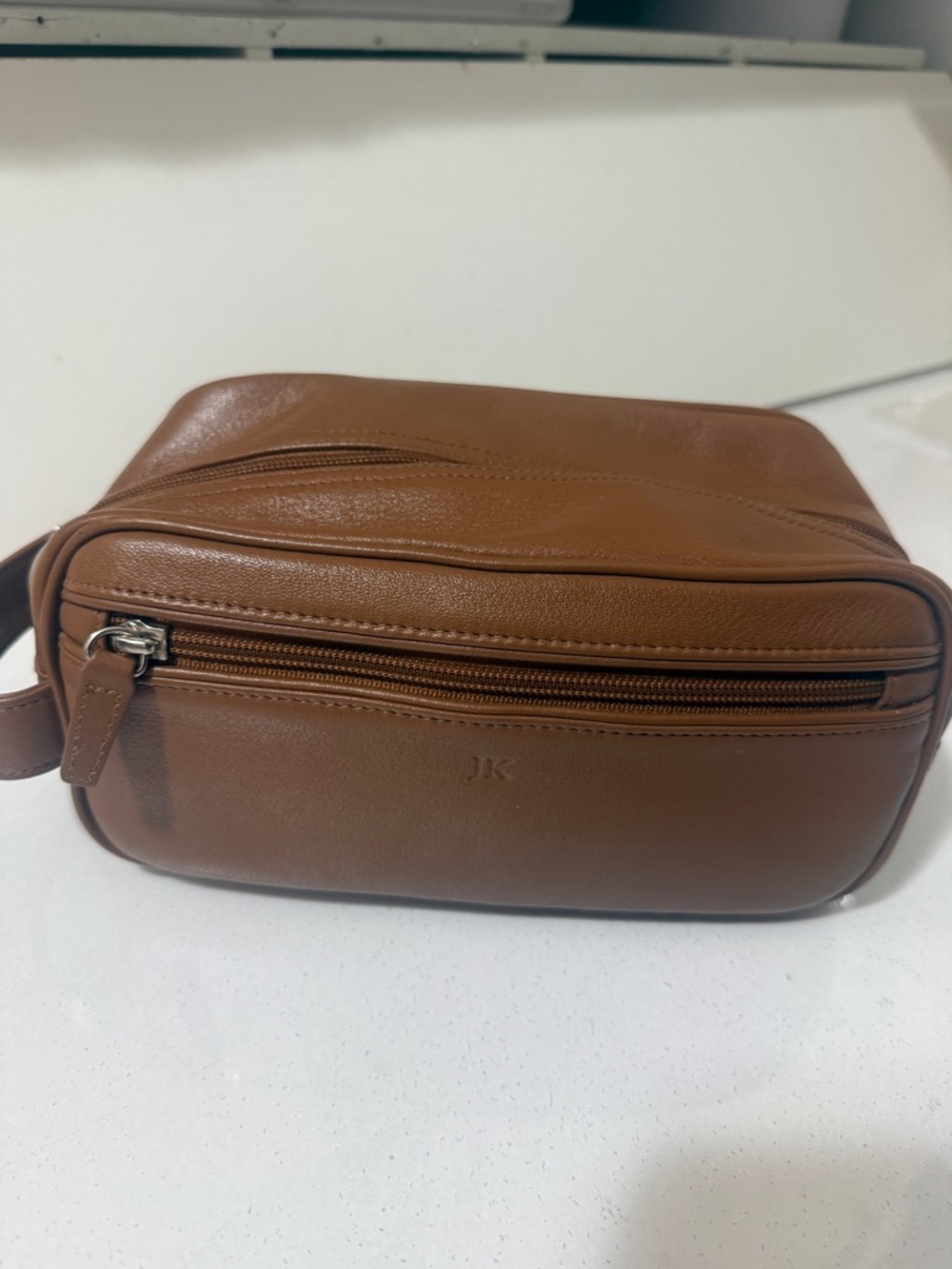 Latherology Men's Brown Leather Dopp Kit Travel Toiletry Bag in great conditions